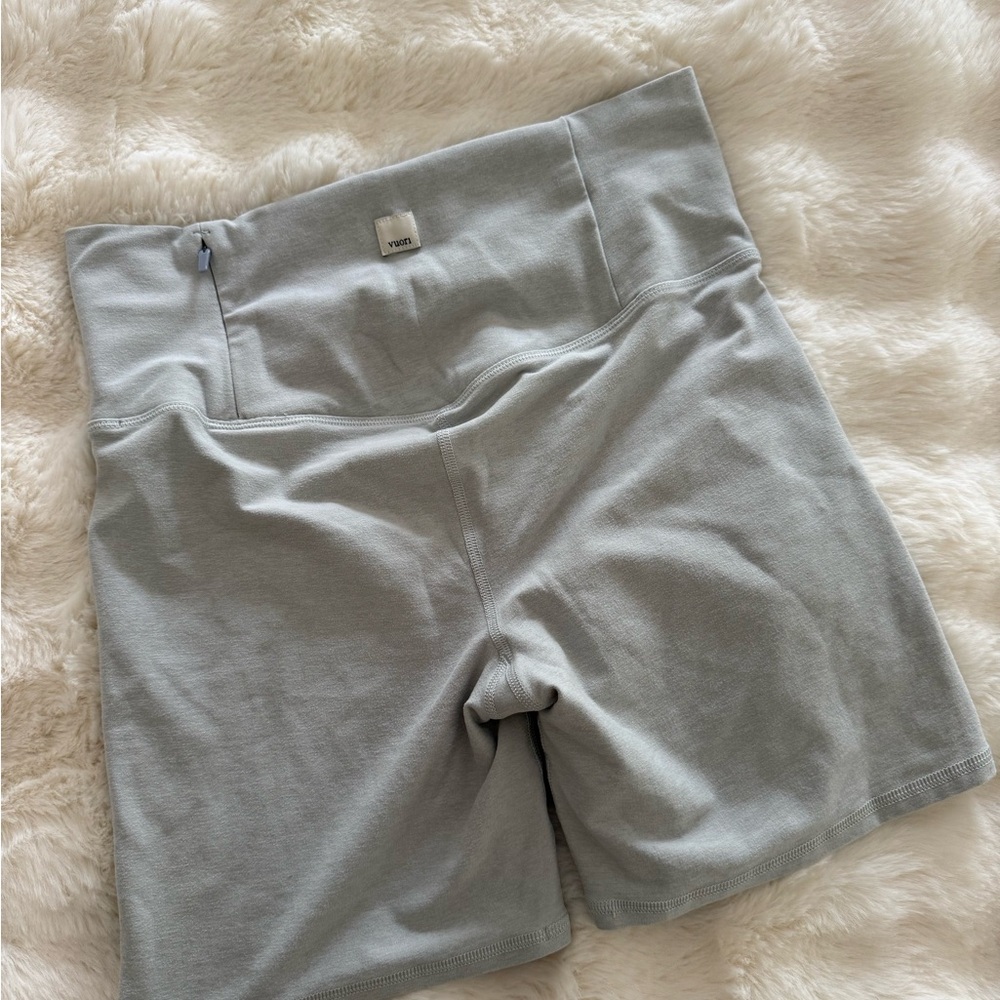 VuoriGray High-Waisted Shorts